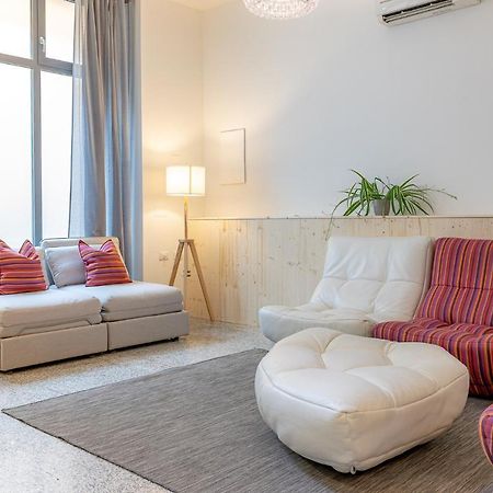 Appartement Moderno Loft A Due Passi Dal Lago à Torno Extérieur photo
