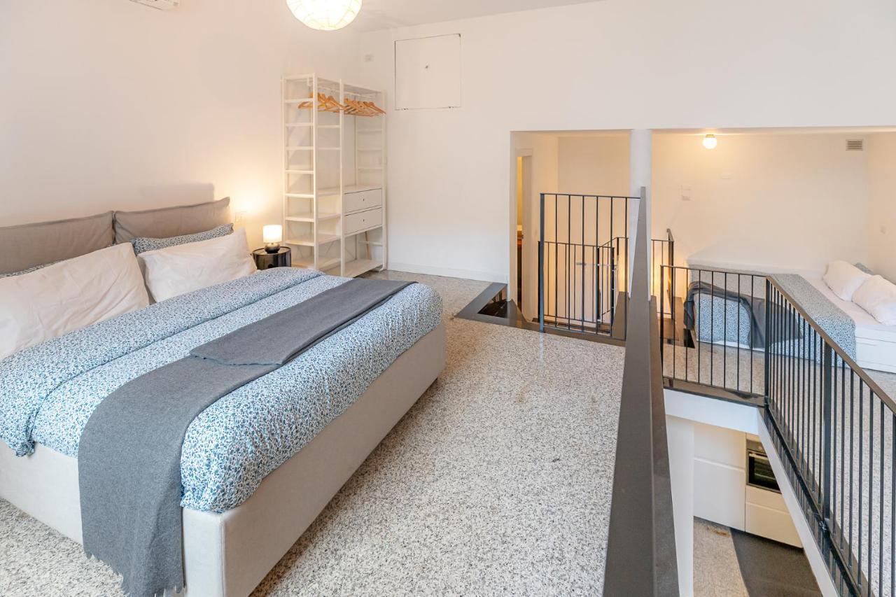 Appartement Moderno Loft A Due Passi Dal Lago à Torno Extérieur photo