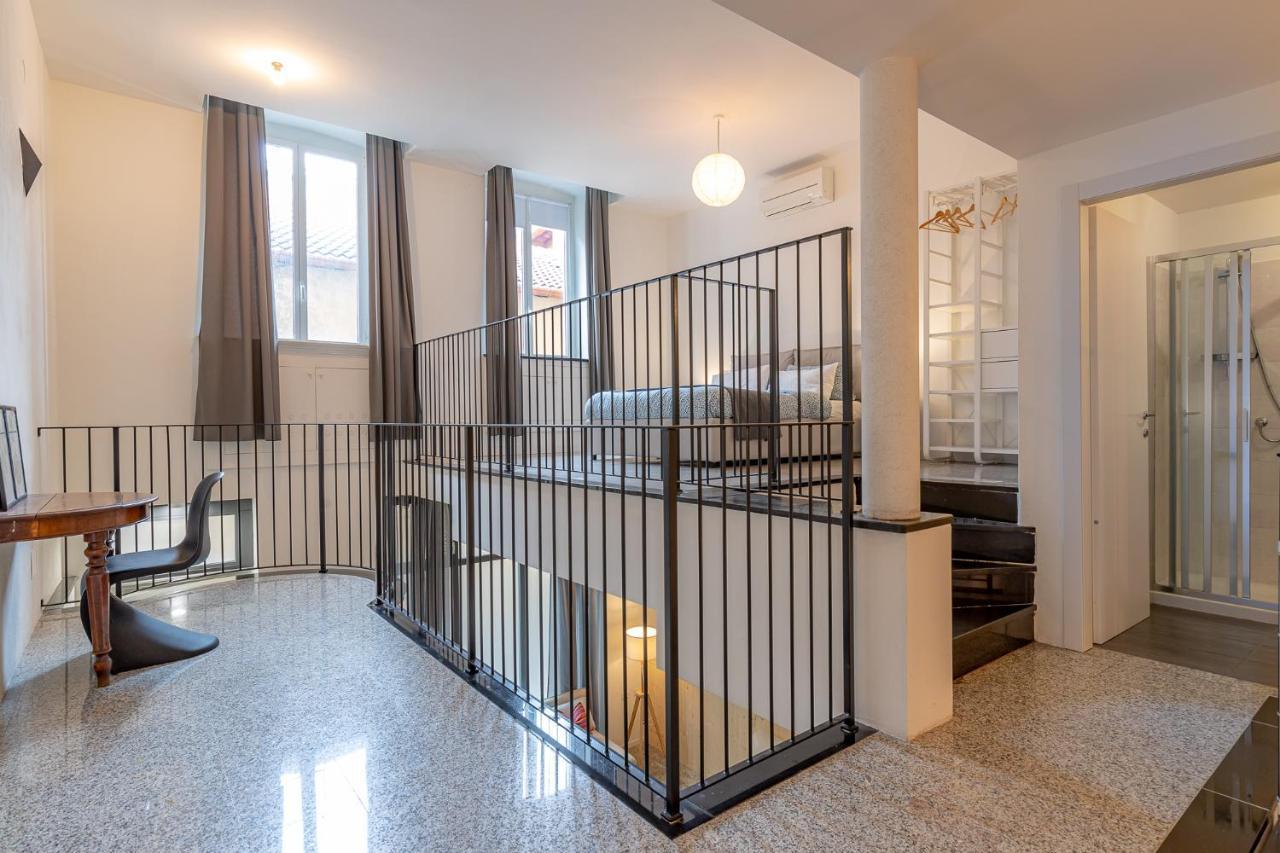 Appartement Moderno Loft A Due Passi Dal Lago à Torno Extérieur photo