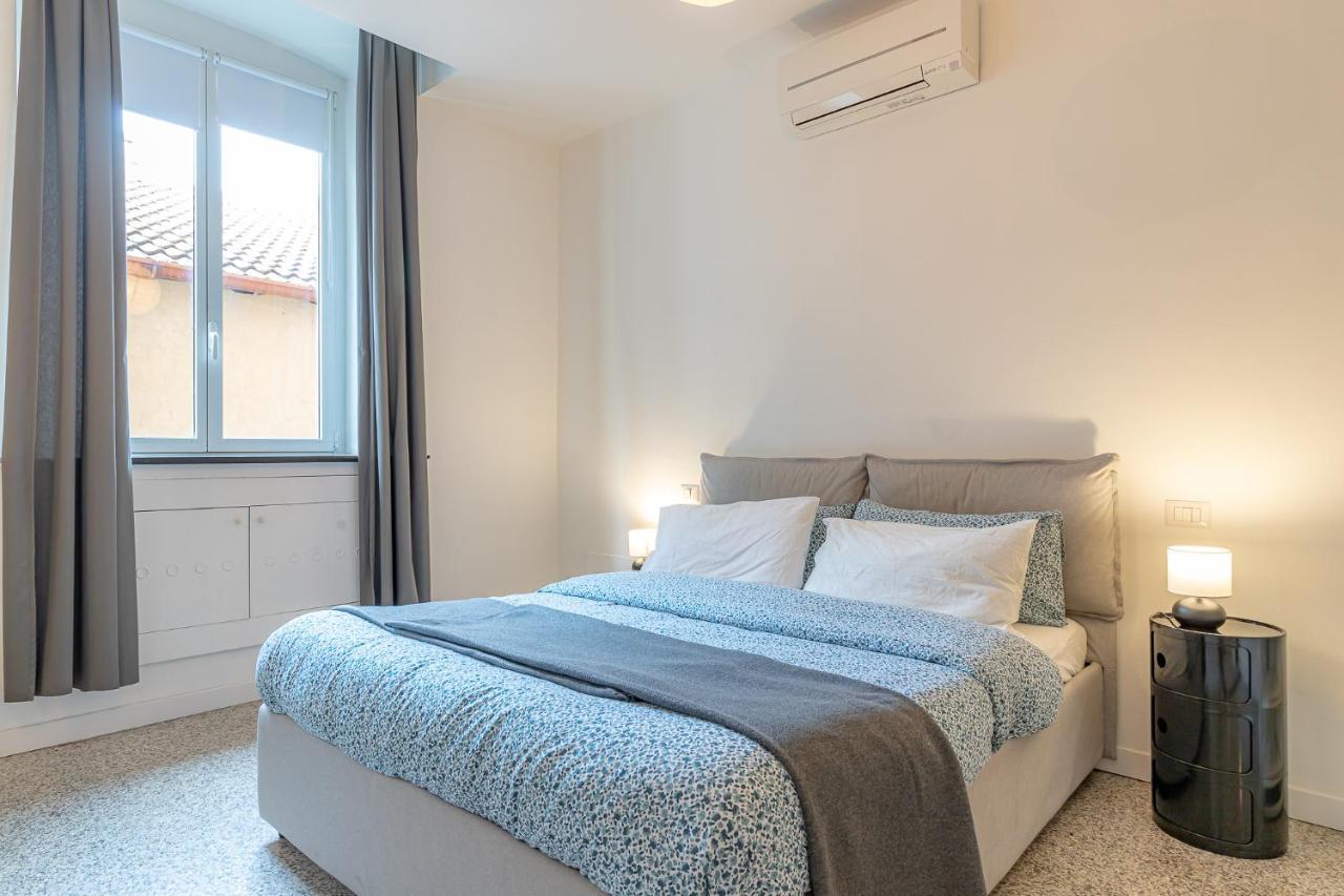 Appartement Moderno Loft A Due Passi Dal Lago à Torno Extérieur photo